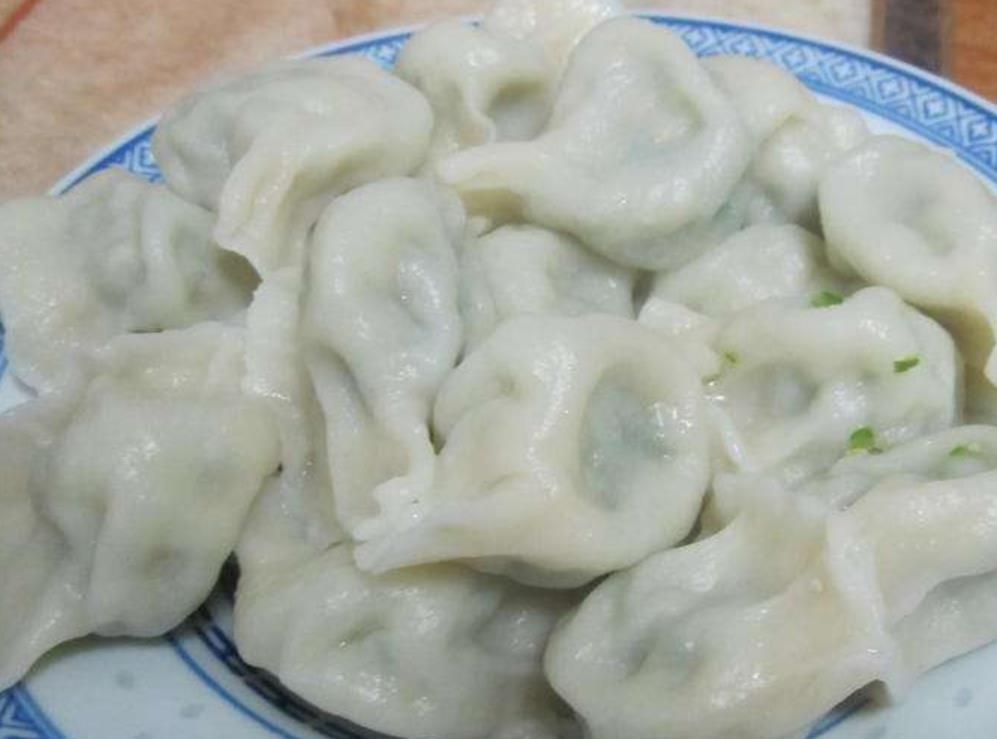 吃饺子不蘸酱油，居然被关两年？1991年，广东商人王渊就碰上了这种事。他在内