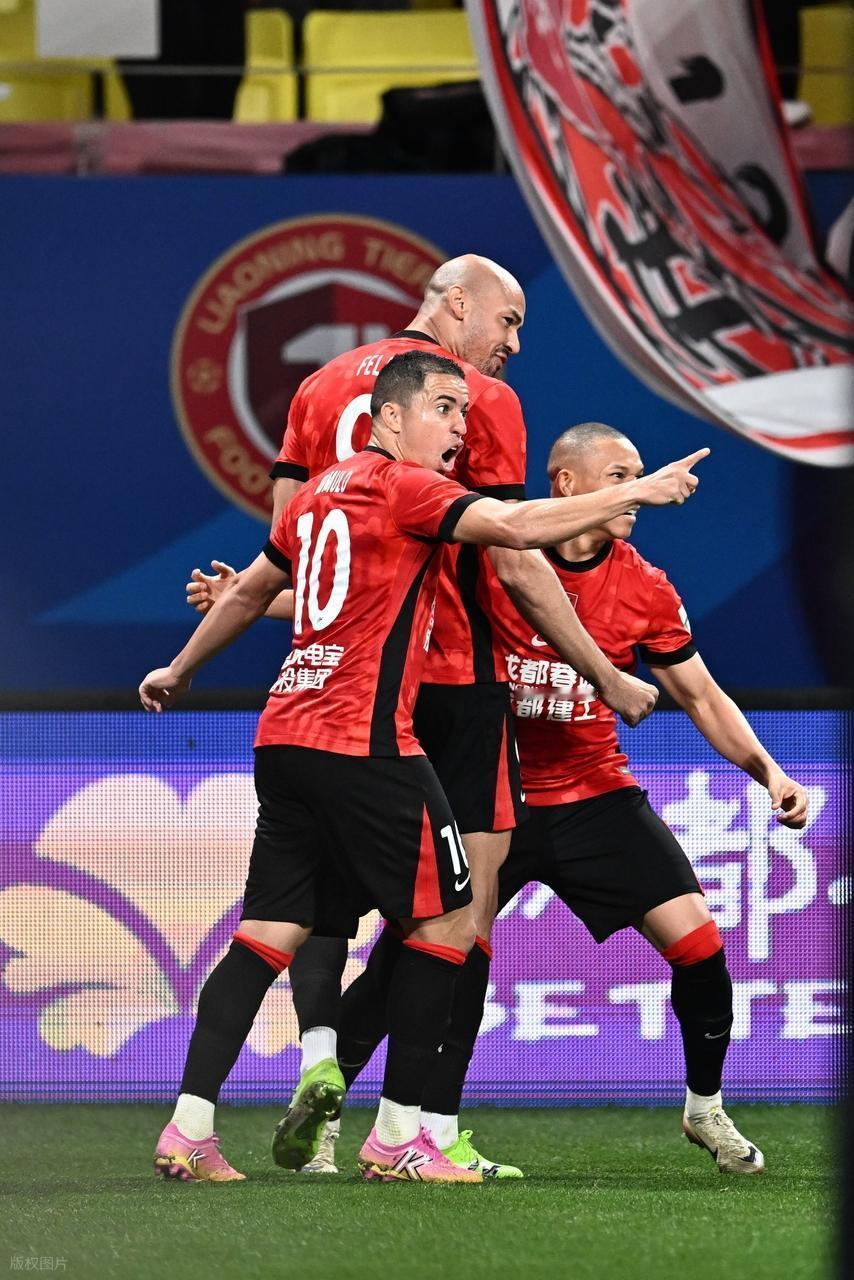 本赛季中超最强三叉戟会是谁？有逆天的存在，也有名不符实的表现，更有变幻莫测的他们