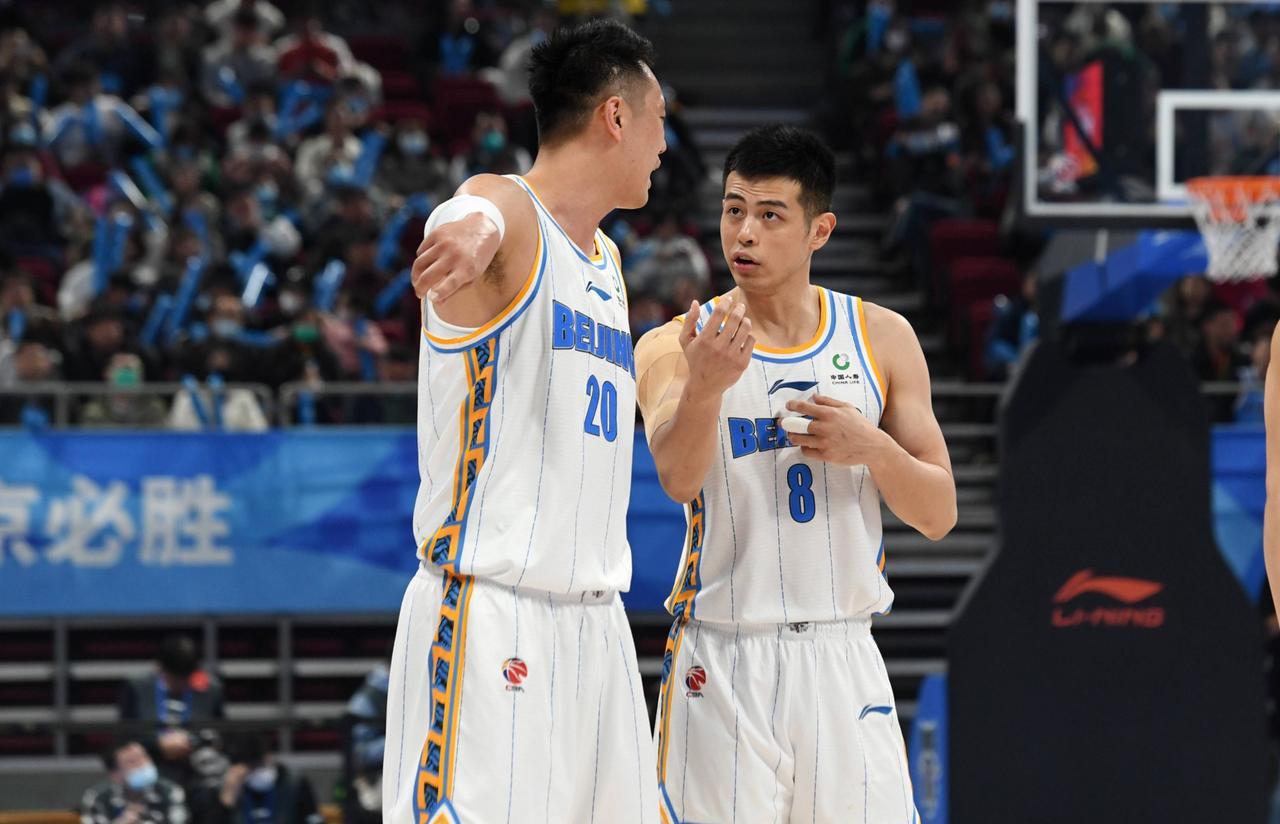 重磅！北京队豪掷千金打造超豪华阵容，周琦领衔+三大强援加盟，新赛季剑指总冠军！