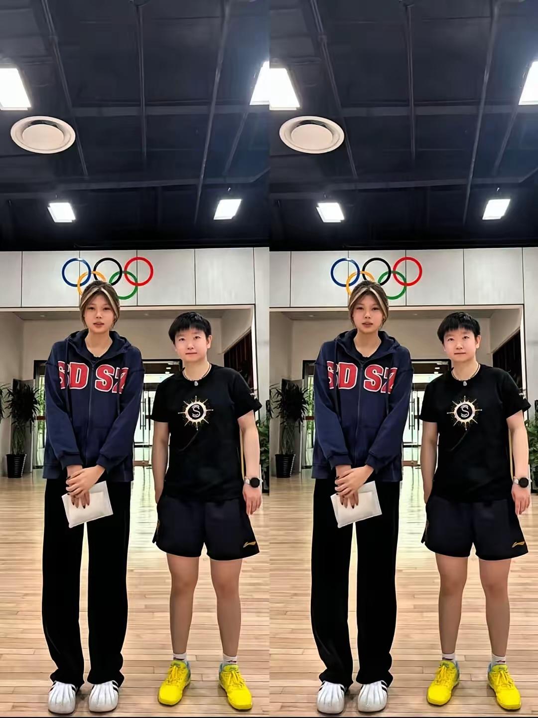 莎宝这状态也太绝了吧！双下巴彻底消失，整个人清瘦利落，连手腕上的手链都换成了新款