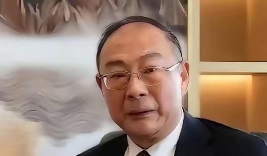 金灿荣教授这次的发言，语气比以往任何时候都要沉重。金教授看得很明白，现在台海