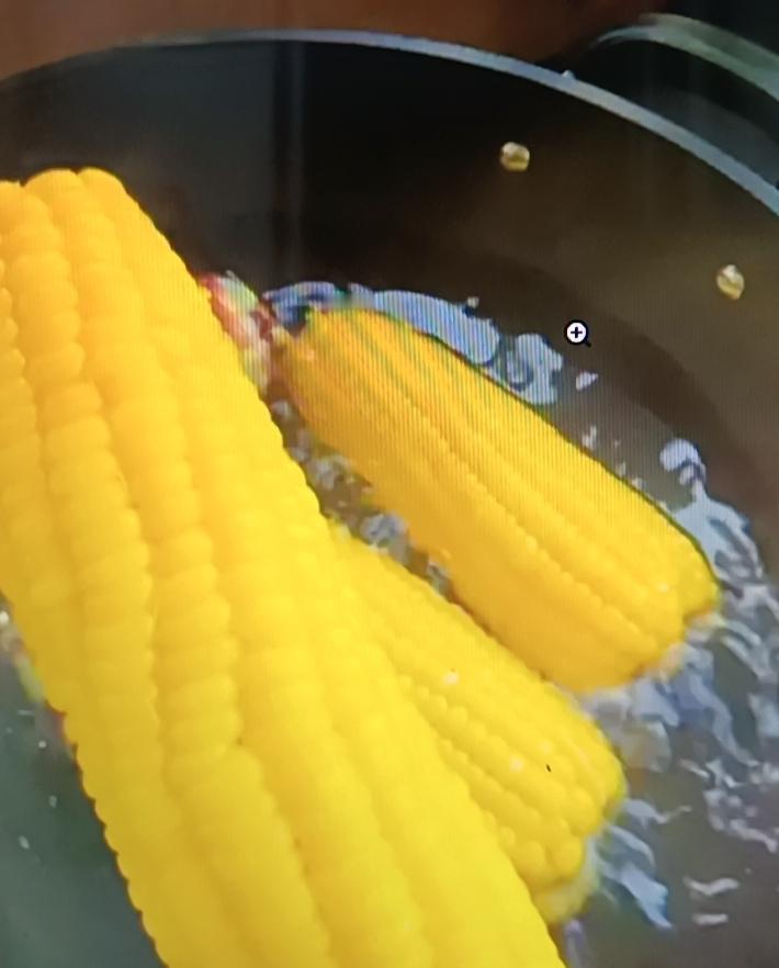 吃玉米升血糖还是降血糖，糖友能不能吃，这问题好多人纠结。其实玉米会升血糖，它含淀