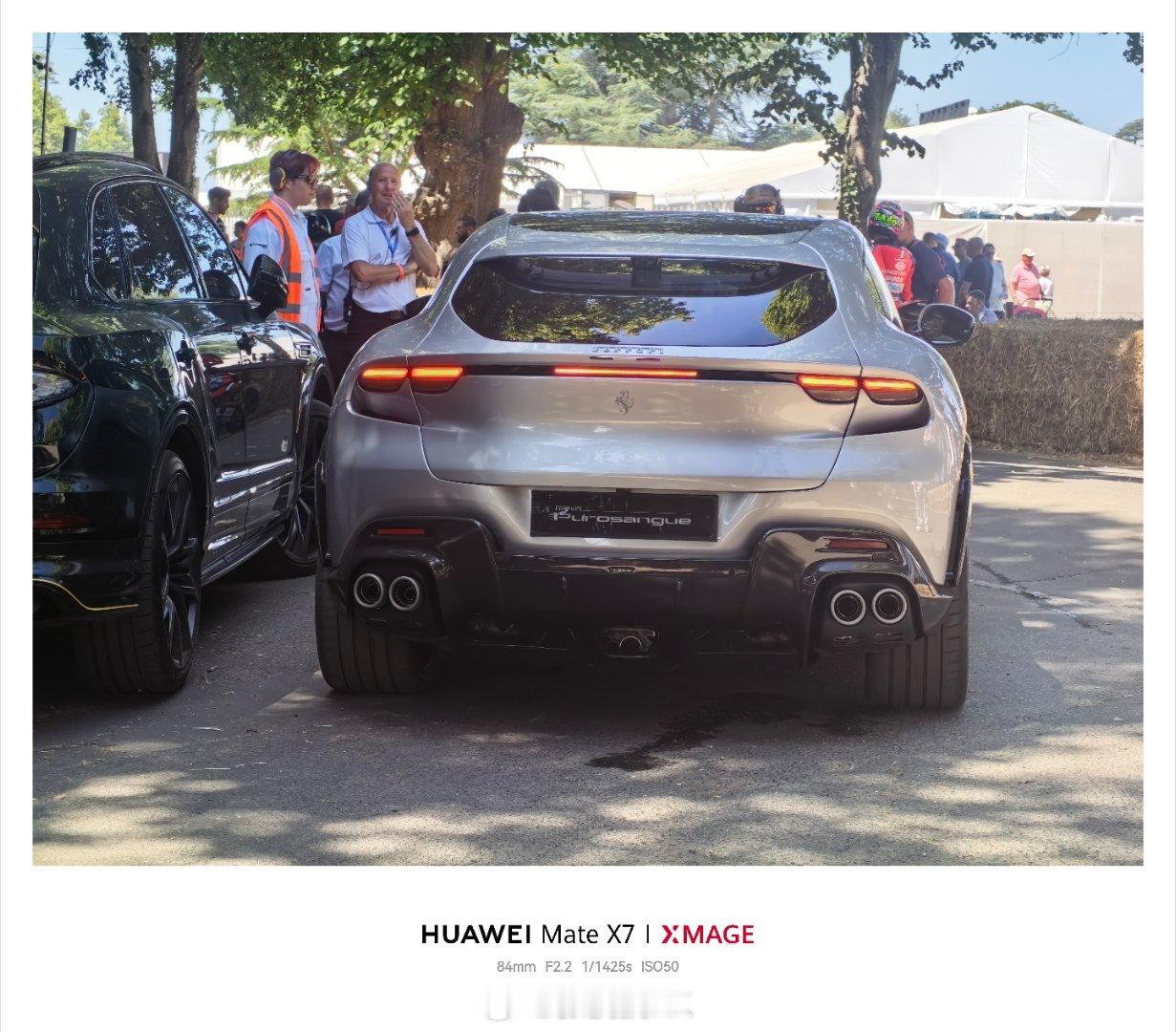 看这辆法拉利，前脸有点小鹏，屁股有点小米英国·GoodwoodMotorR