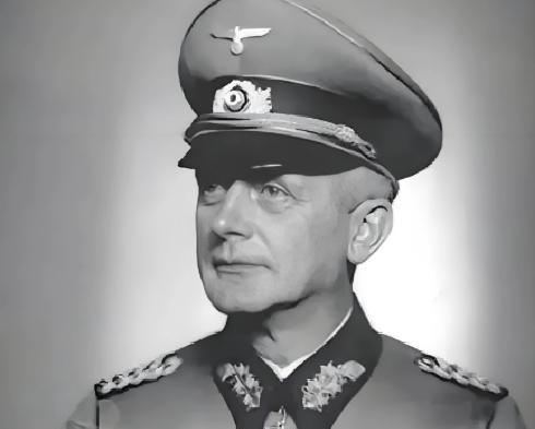 1935年，一个德国将军对蒋介石说了一句狠话：中国如果不倾全力自卫，没有任何人会