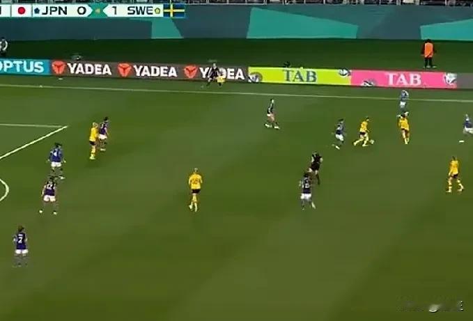 荷兰5-1大胜瑞典，同组的日本队想要出线，就三种可能，日本队必须要做到。第一