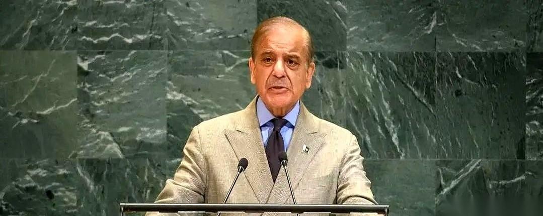 那40亿美金的大单子，一堆人掰着指头算，飞机坦克加一块儿也凑不够数啊。差的钱去