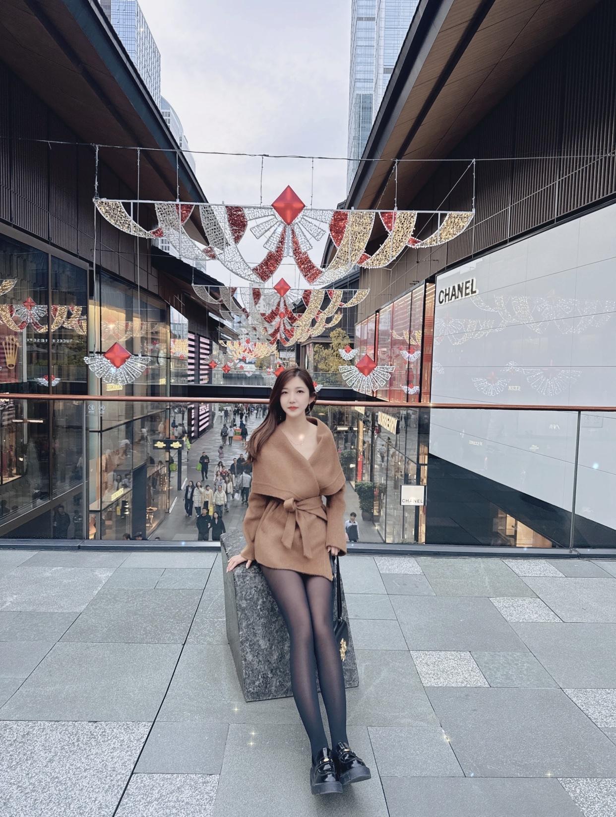 女生如何穿搭看起来时尚更有品味呢