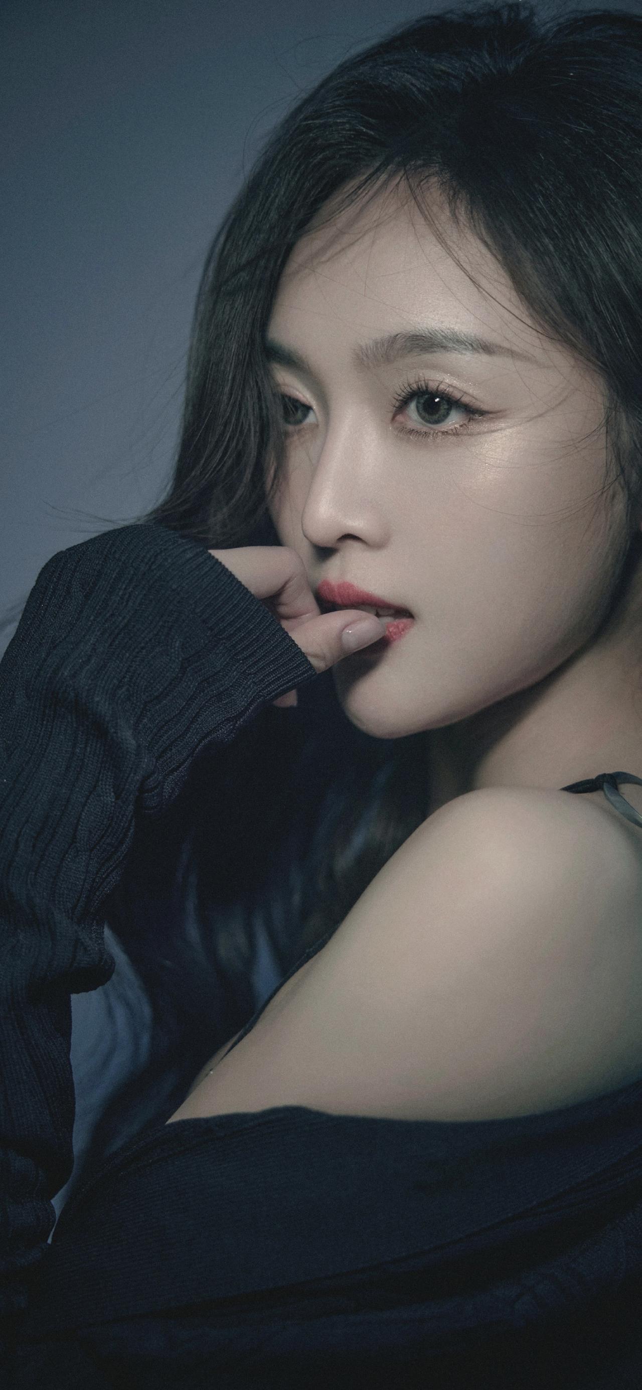 美女壁纸-第5937期-吴宣仪