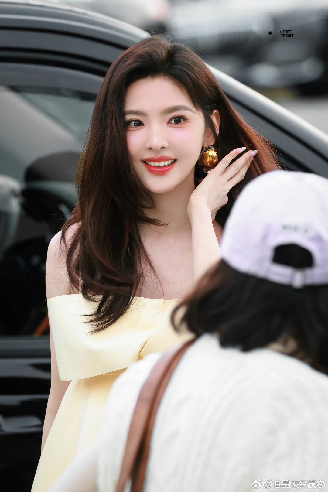 章若楠新剧《想把你和时间藏起来》沈千盏漠河路透，完全千金大小姐啊！