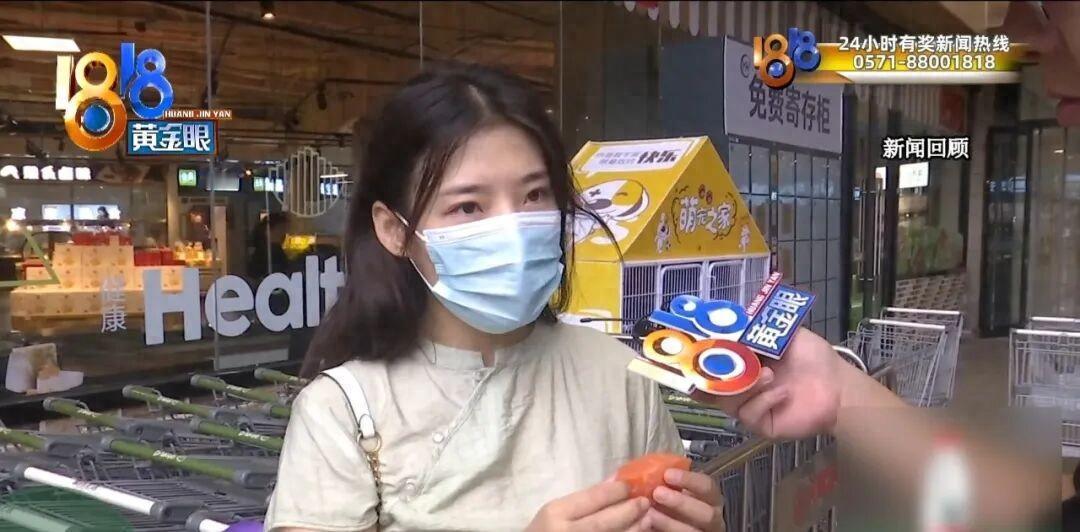 太气人了！5月2日，浙江杭州，一女子发现，30元一小时的惠民羽毛球场，周末总是“