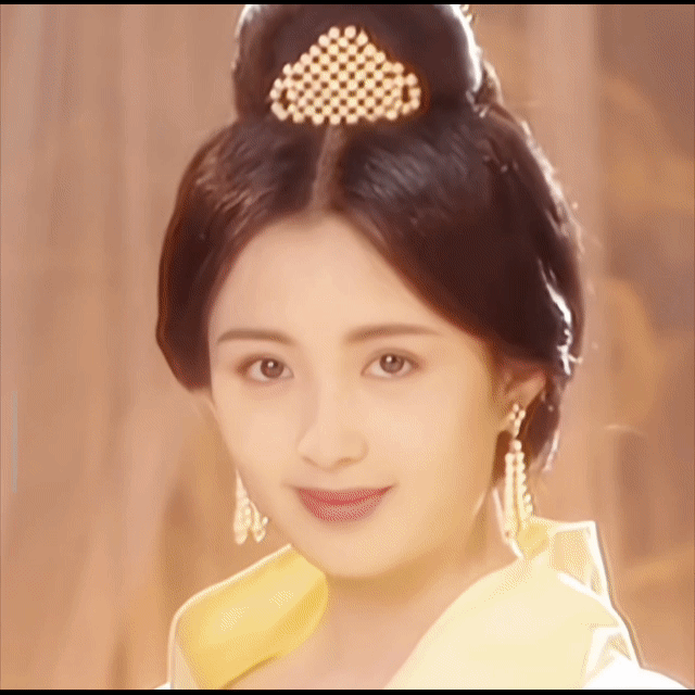 一下子就明白了，为什么以前有些君王会为了一个女人去打仗…​​​