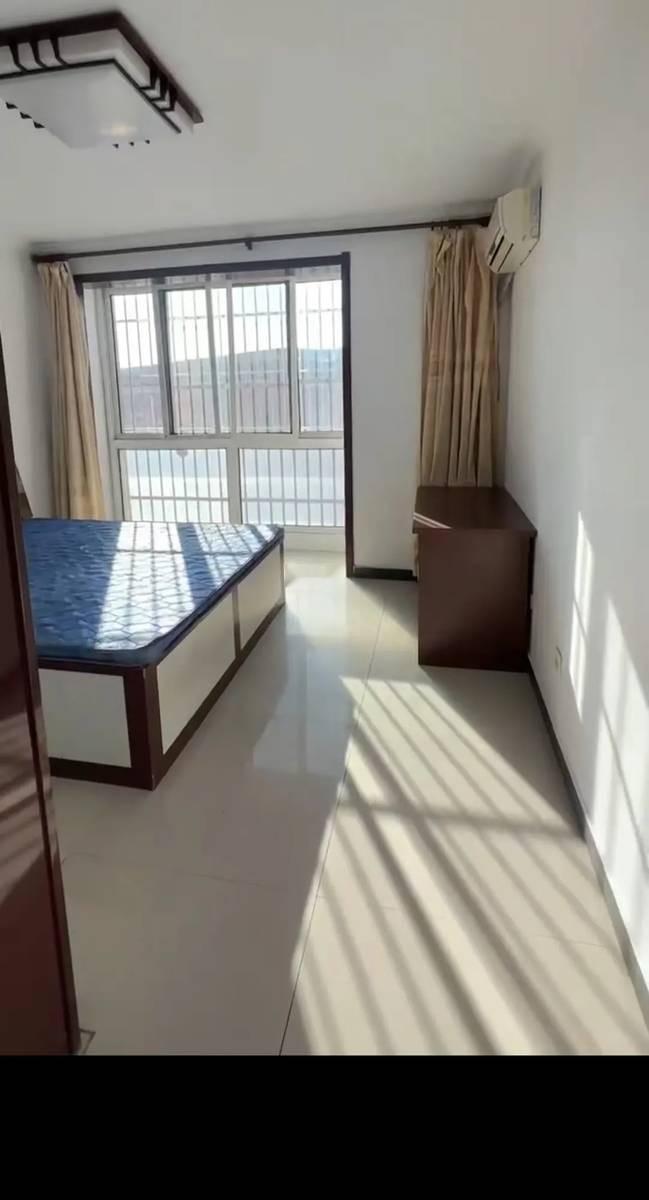 儿媳当初非要买步梯房。我笑她杞人忧天，电梯哪那么容易坏。她说停电了、电梯