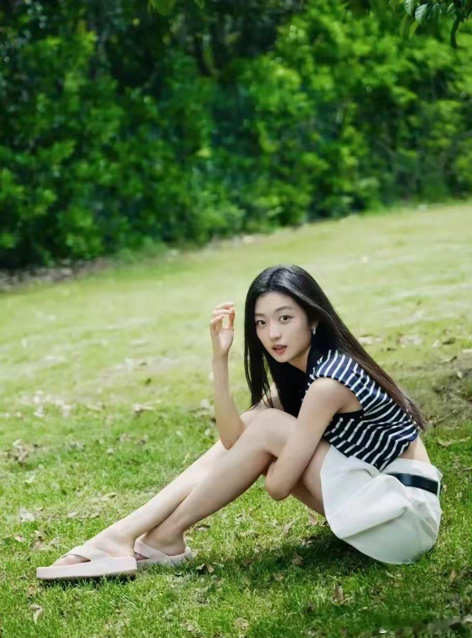孙千她一笑全世界都是晴天真不愧是东北长腿甜妹​​​