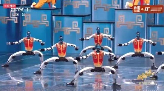 春晚上宇树机器人表演震撼全场，各国网友纷纷置评。其中一位网友表示：请务必珍惜当下