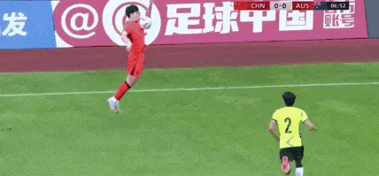 国足从来不缺天才，缺的是最后能踢出来的。u19小将苗润东这场球，边路突破那几步，