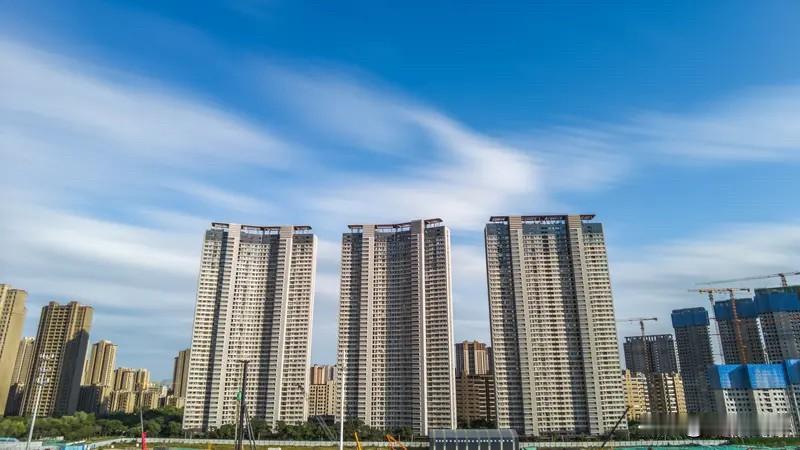 国家出手了！楼市、旧改、清欠，政治局会议释放3大信号4月28日，中共中央