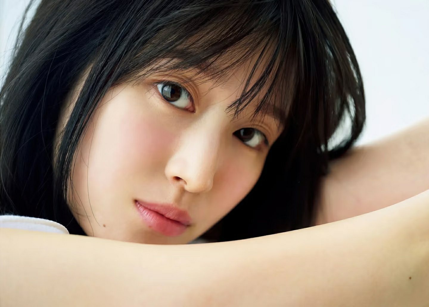 日娱新闻福本莉子福本莉子写真集《GRACE》part8。
