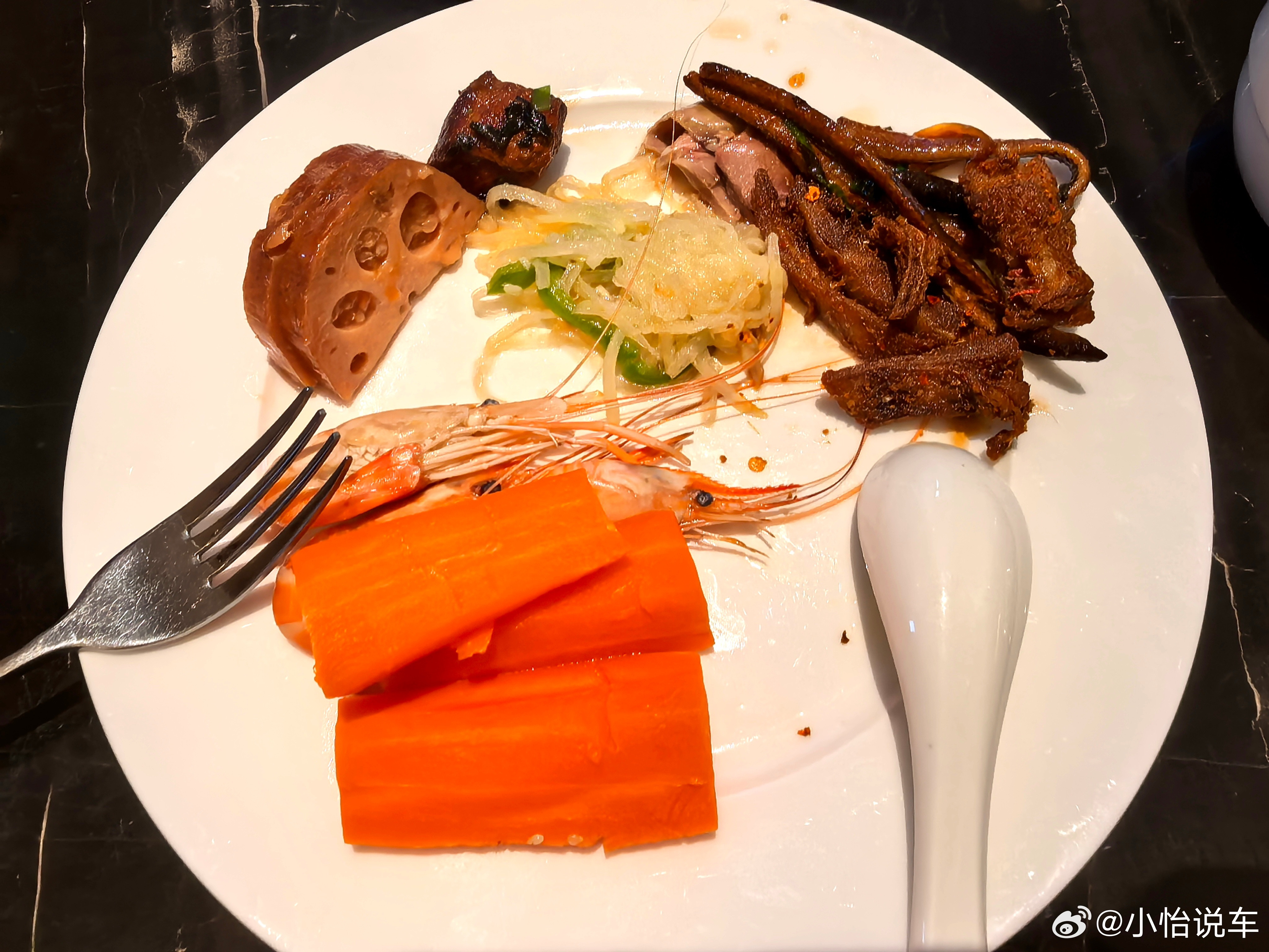 干饭干饭，吃完饭就出发去捷途X70L预售发布会现场啦，我都已经迫不及待了捷途汽