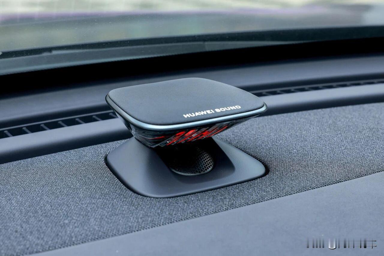 新款东风日产天籁已经量产下线，就等第四季度正式和大家见面了，作为常年关注B级车的