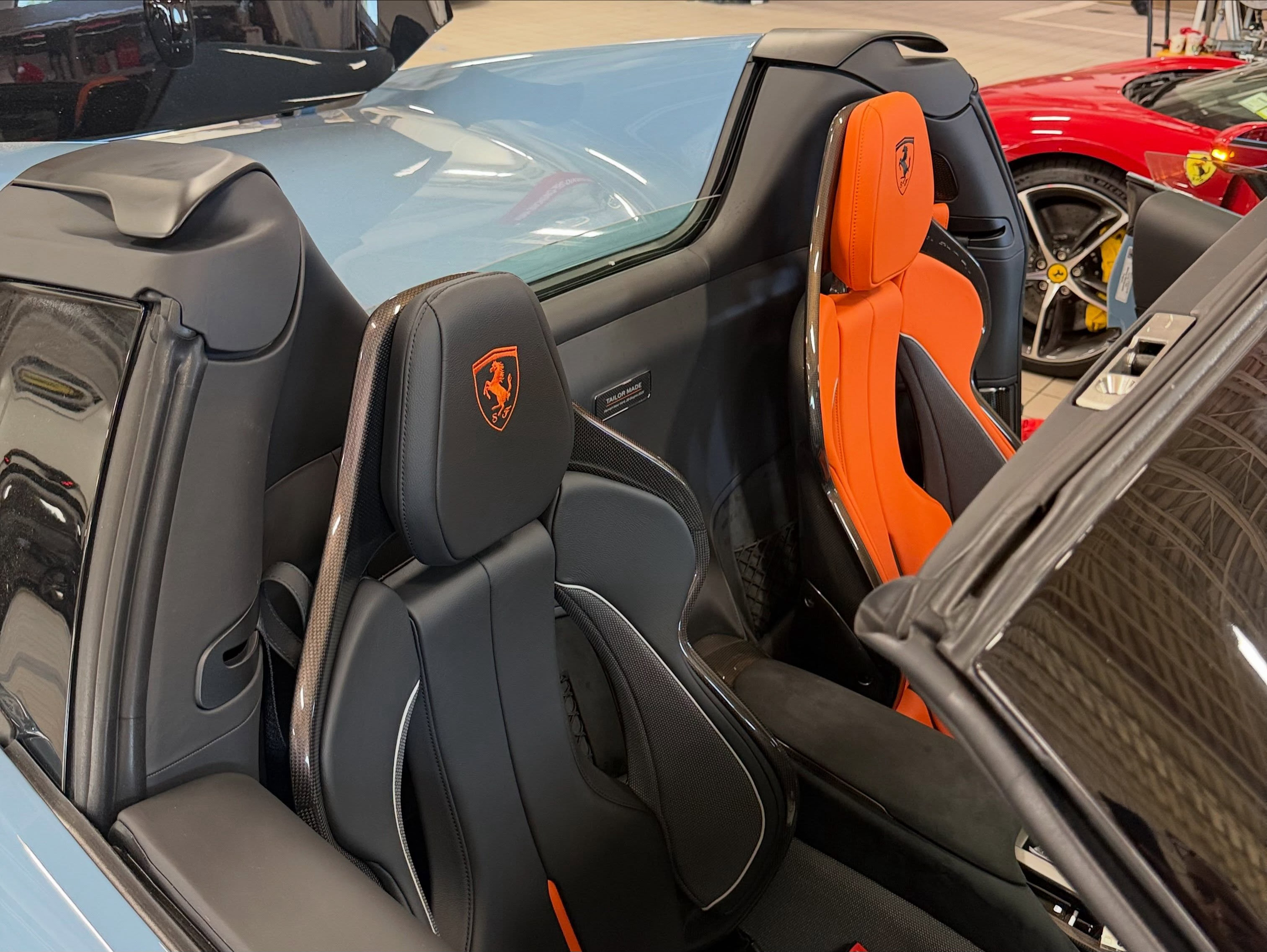 TailorMadeFerrari12CilindriSpider油漆：