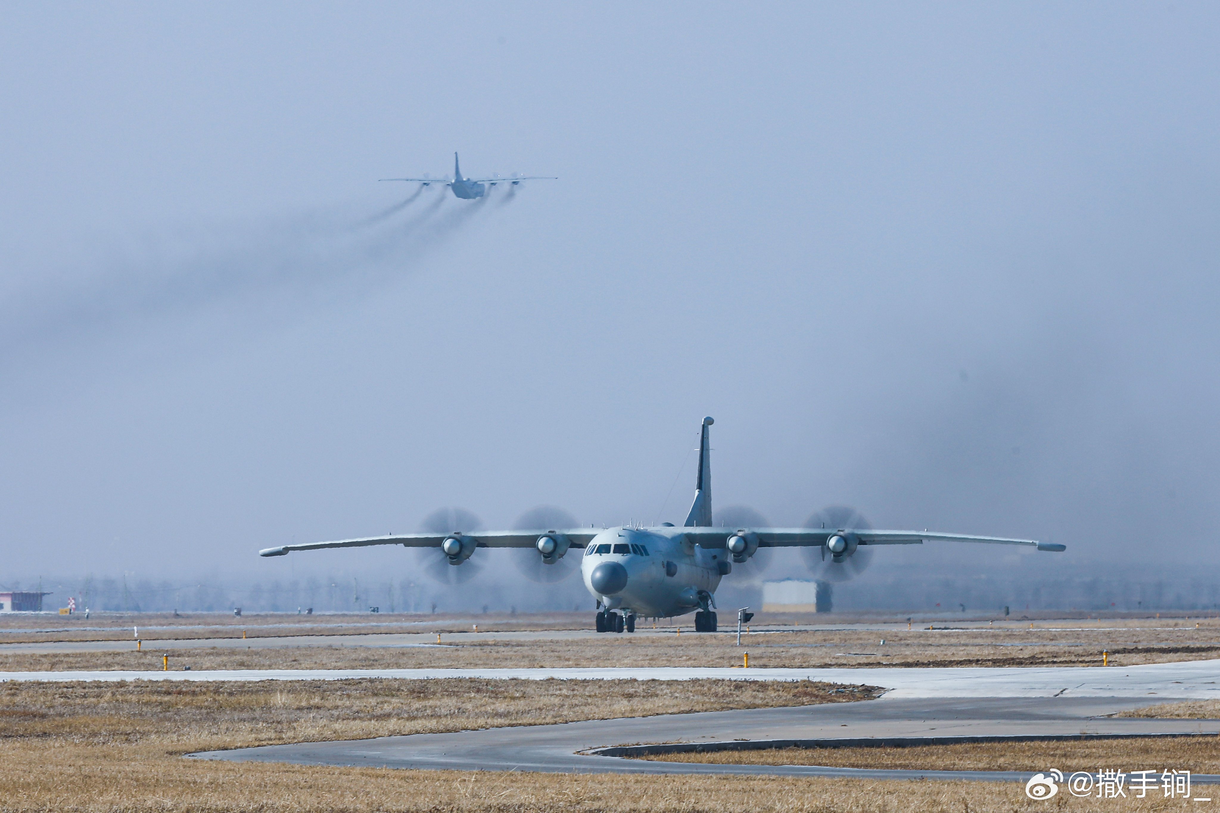 新老技侦机，以及新老预警机节后开训
