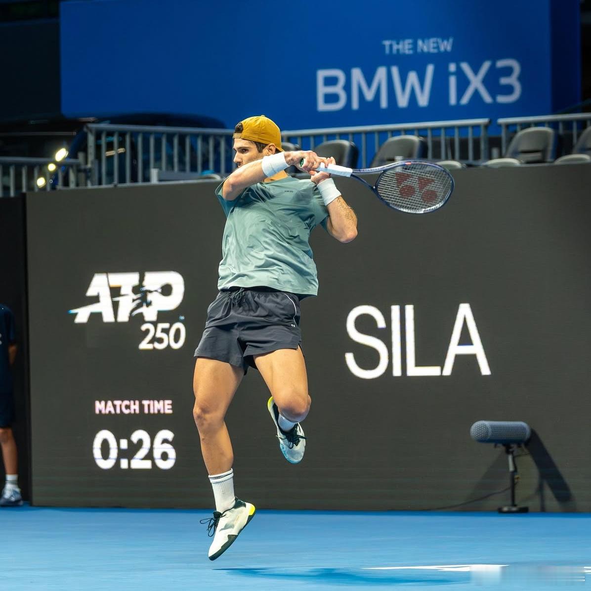 两站ATP250室内硬地赛昨日继续第二轮争夺，完全赛果如下👇📍希腊·雅典：吉