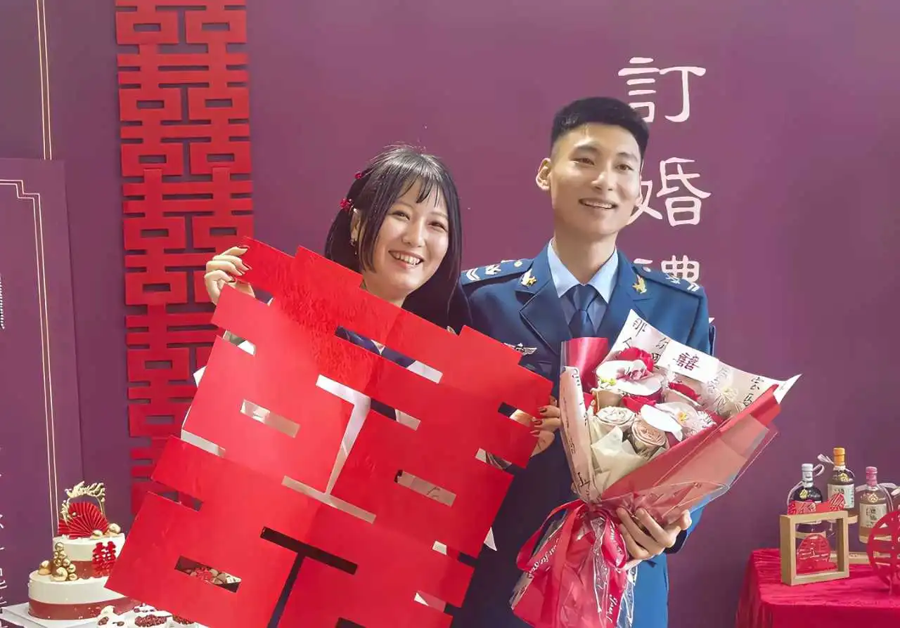 这样的订婚，估计将来会越来越多吧。