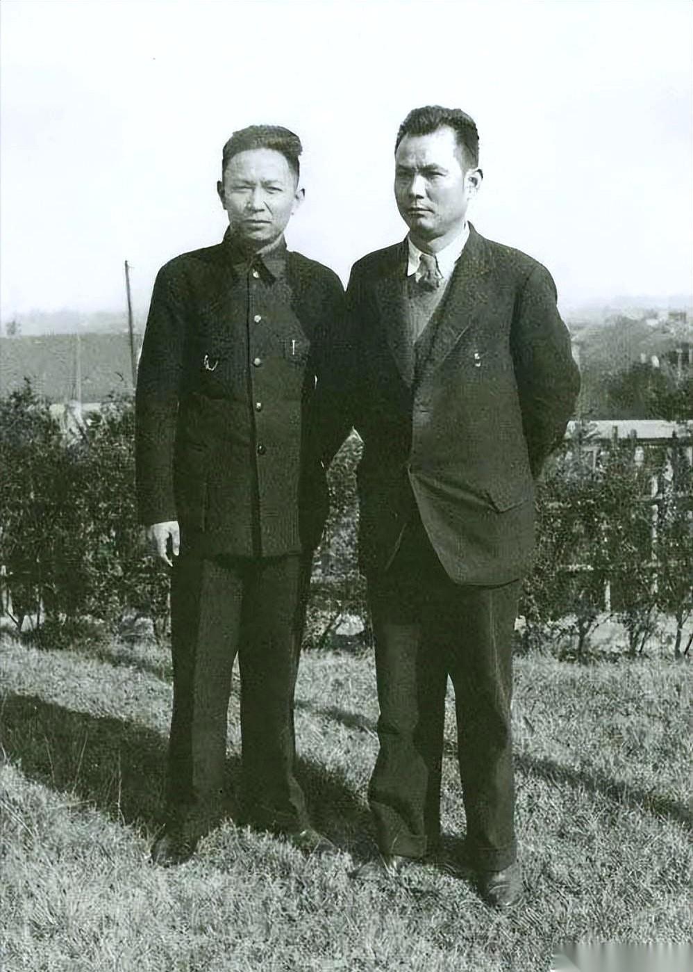 我跟你说，看历史最带劲的，就是扒拉出这种藏在“大人物”光环底下的人。哥哥是鼎鼎