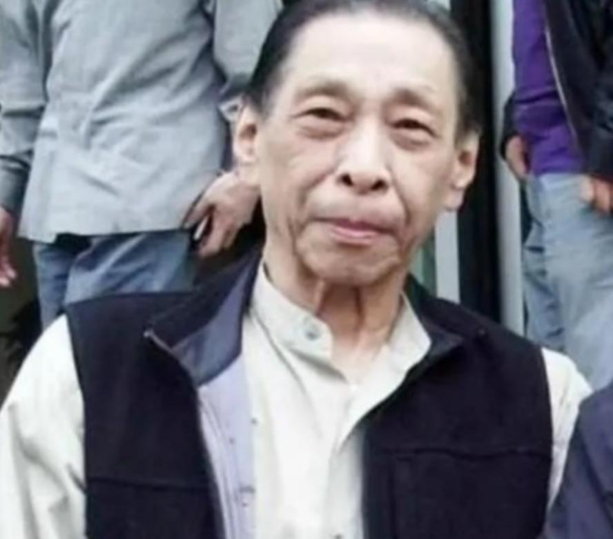 1991年，杜月笙的儿子杜维善来到北京，打算收回父亲购置的四合院，但住户拒不承认