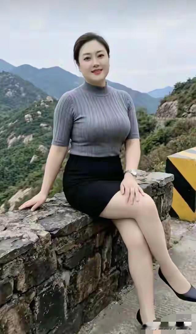 都50岁的老阿姨了还非常渴望爱情请问大家有这种想法正常吗你别看我现在满了