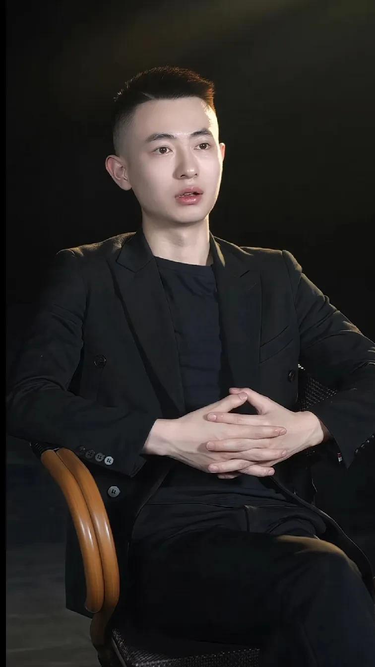 因不想得罪丈门，刘二狗徒弟老二选择与沈曼分手？刘二狗大徒弟“老二”解封后回归直