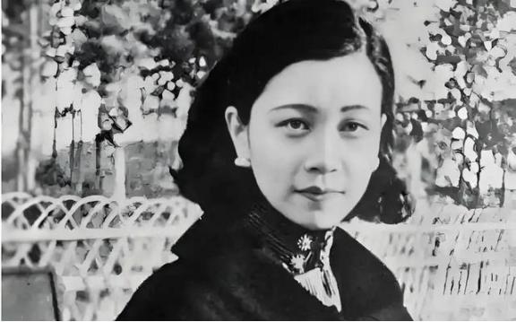 1973年，76岁的于凤至不顾众人的反对，以每坪50美金的价格，买下美国一片荒地