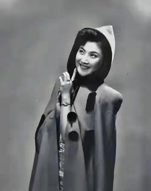 1966年言慧珠自尽后，10岁儿子惨遭继父联手保姆虐待，寒冬无鞋大年三十仅食6根