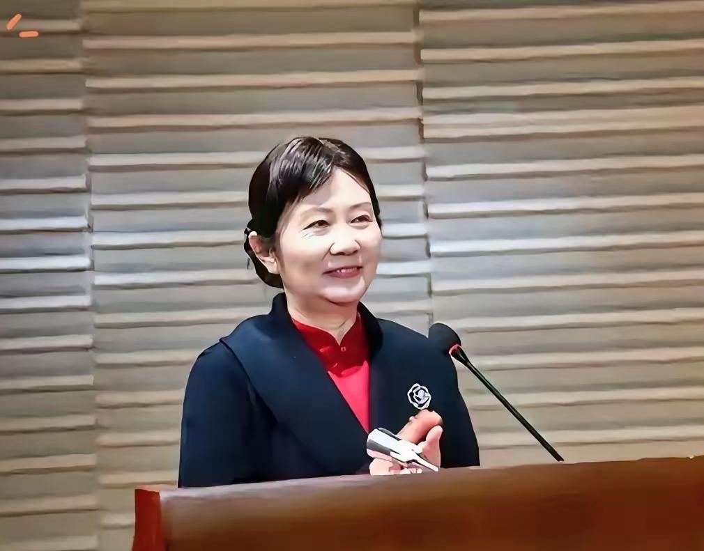 看到许昌市人民医院原院长魏琦落马的消息，心里真不是滋味。北大医学部毕业，心血