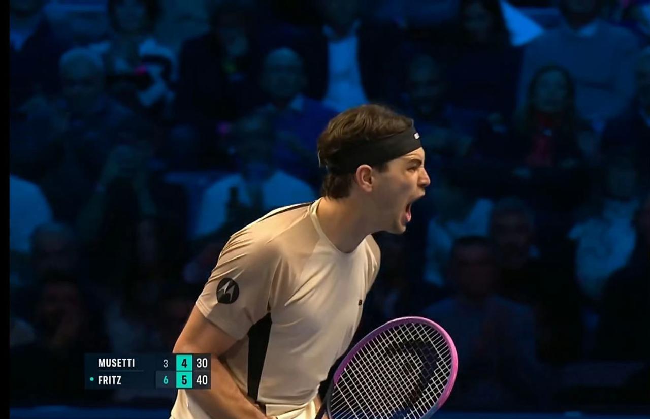 2025ATP年终总决赛第二日，辛纳取胜意料之中，穆塞蒂替补打光最后一粒子弹照样