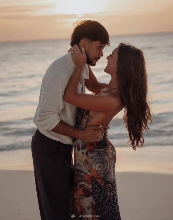 辽足名宿求婚成功，要为中国足球孕育下一代了。