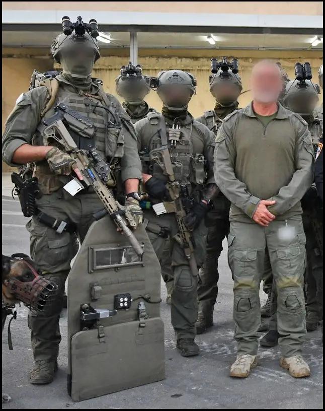 配备新型arad步枪的以色列YAMAM突击队以色列新型arad突击步枪已经经