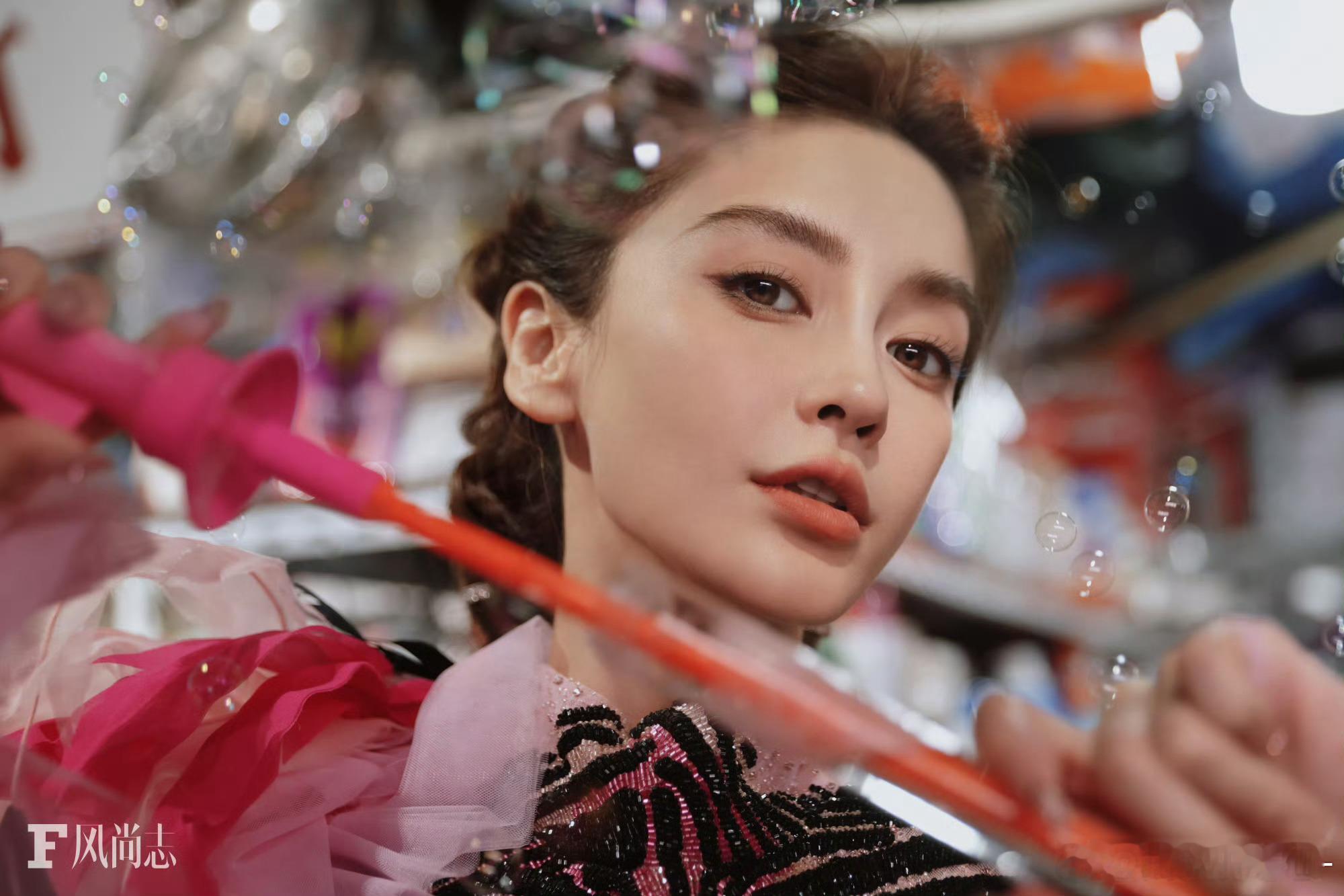 Angelababy风尚志，美得像建模​​​