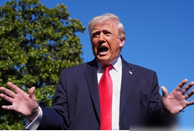 不想访华了？特朗普突然召回驻华大使，财长公开骂中国！这真的是美国政客玩烂了的