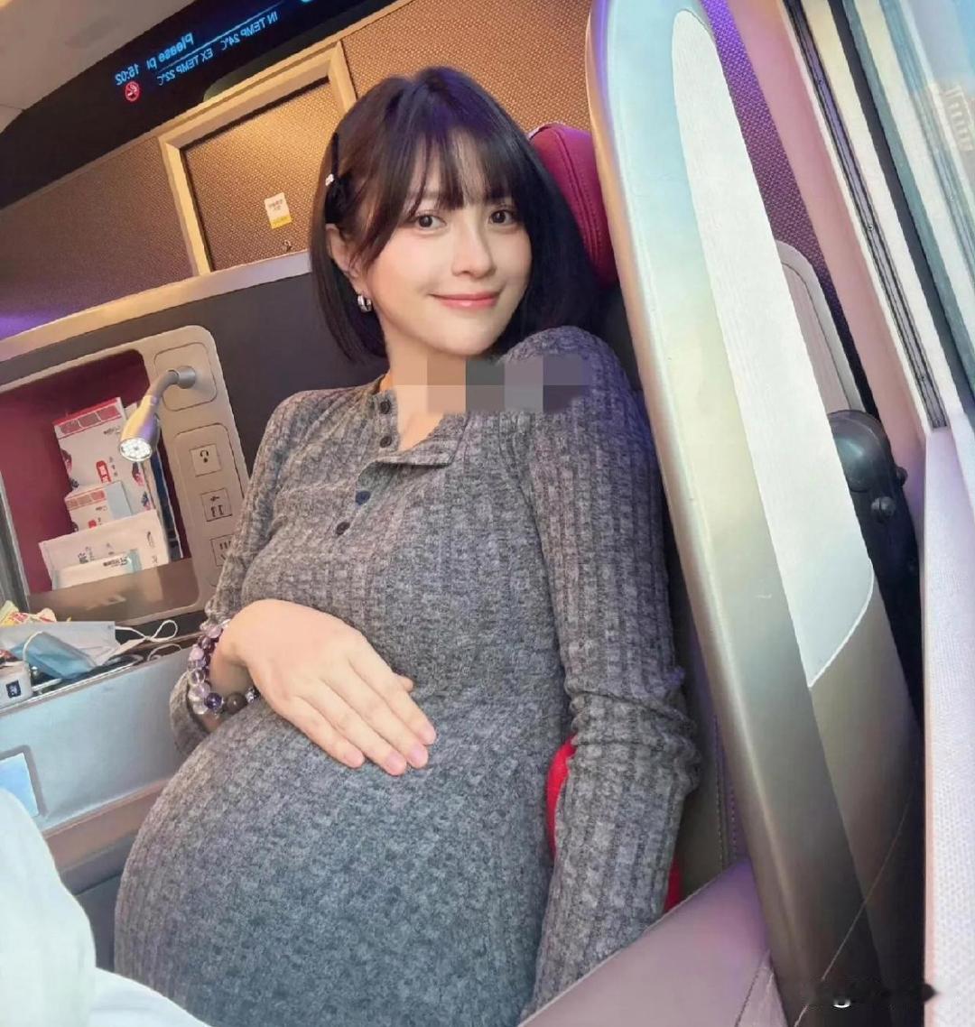 包文婧二胎后更依恋包贝尔，婚前曾因外貌自卑：“只有他肯要我”。​