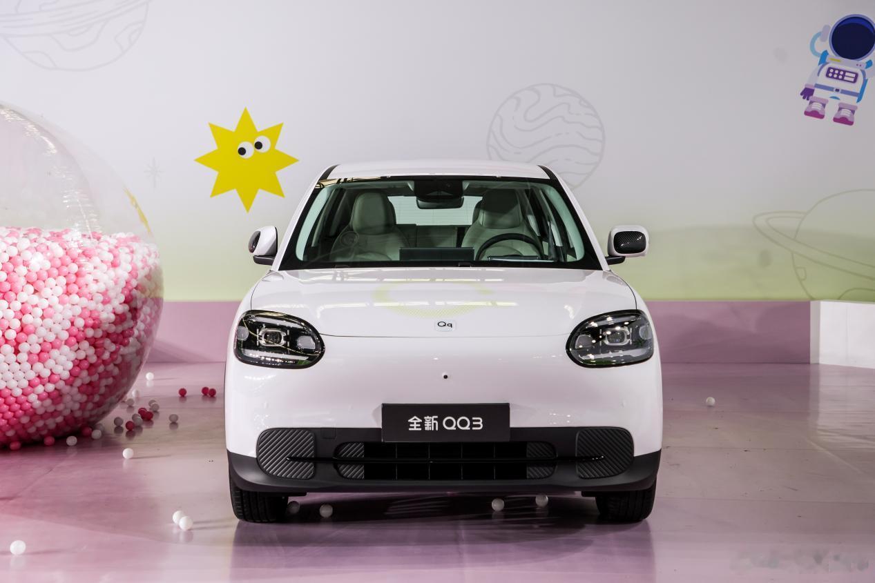 全新QQ3这不仅仅是一辆车的回归，更是我们青春记忆的重启。23年前，奇瑞QQ横