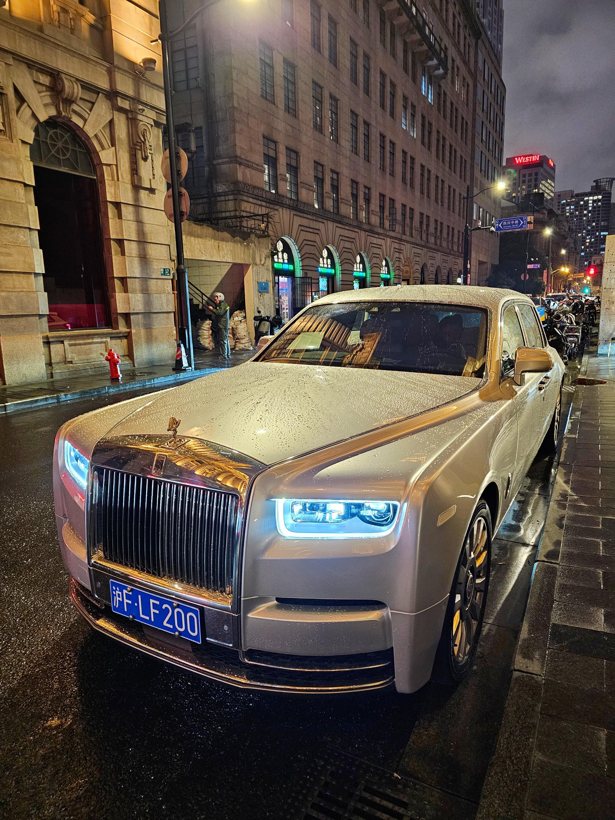 如果你没钱,上海就只有东方明珠和外滩;但如果你很有钱,上海才是真正紙醉...