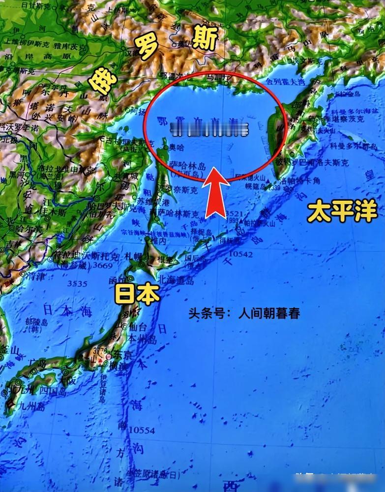 鄂霍次克海这片158万平方公里的海域，明明属于公海却鲜有船只敢靠近，俄罗斯的潜艇