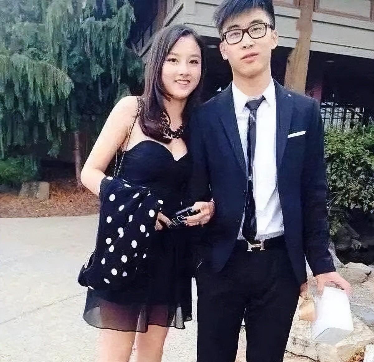 宋祖儿学生时代有个男友，颜值普通，打扮像暴发户。