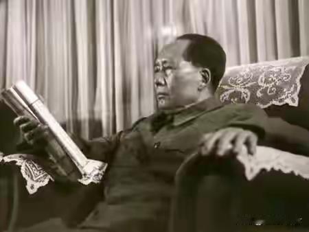 屈辱的“叫门天子”朱祁镇，为何毛主席却对他如此推崇？熟知明史的人，对朱祁镇