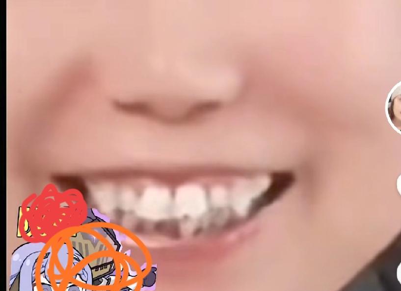 老肥子高兴坏了，开始笑话别人了。老肥子亓开大嘴在直播间里面非常得意，说怎么样？