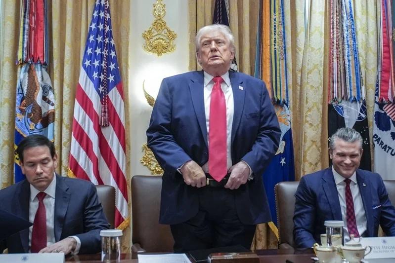 又开始打“台湾牌”了！据说，特朗普12月2日签署了一项法案名字叫Taiwa