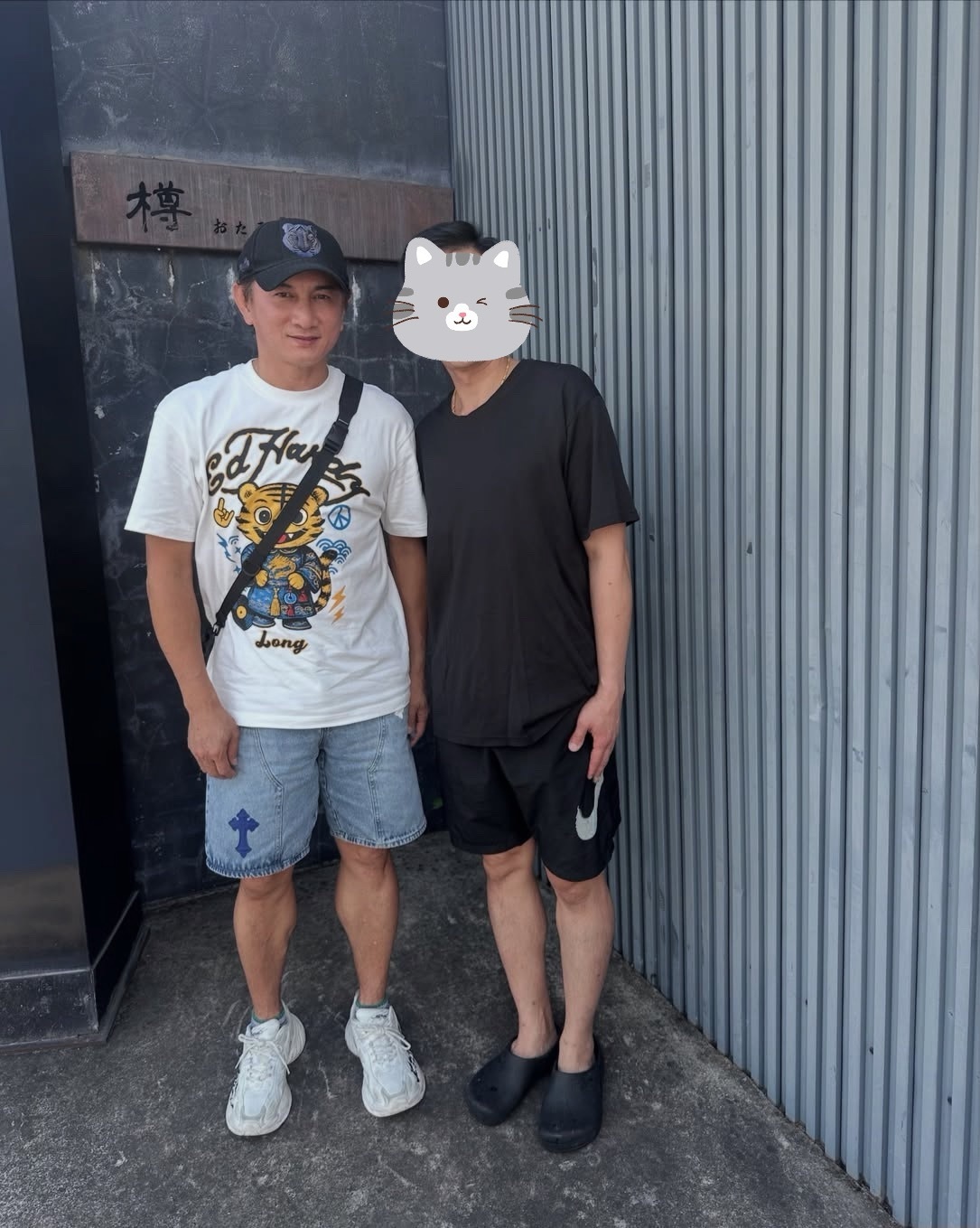 网友偶遇吴奇隆……我觉得吴奇隆最帅的时候是他和赵薇演得《侠女闯天关》，那会真的好