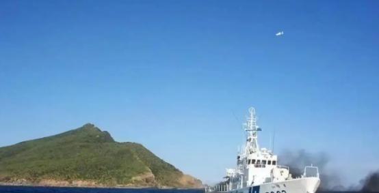 现在终于明白，为什么咱们没趁着中日紧张把钓鱼岛上的灯塔拆掉，因为这个灯塔很可能会