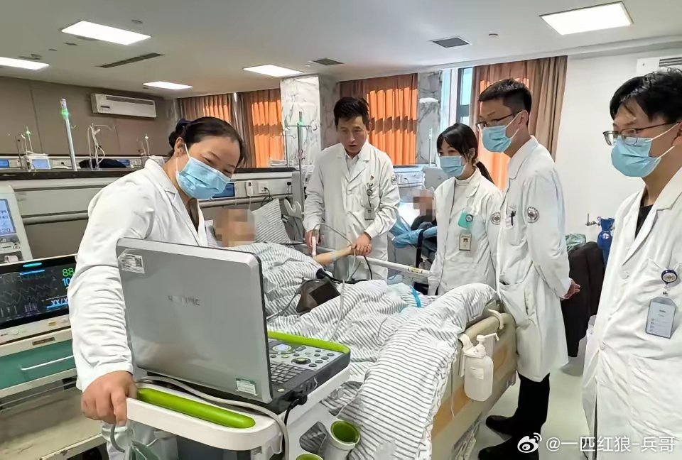 “悲剧还是发生了！”5月19日，浙江，一女子吃了碗麻辣小龙虾后，又吃了半个冰西瓜